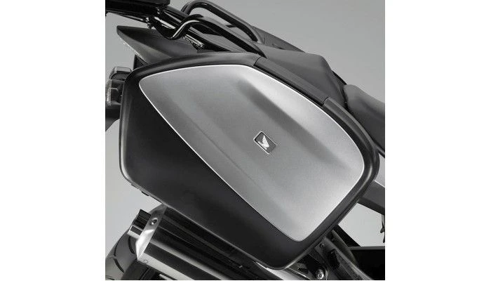 Honda Paneel Set Zijkoffer Chevalier Silver Metallic XL 1000 V Varadero (07-10) 3 Honda Paneel Set Zijkoffer Chevalier Silver Metallic XL 1000 V Varadero (07-10)