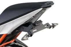 Puig Kentekenplaathouder Zwart KTM RC125/200/390 (14-)