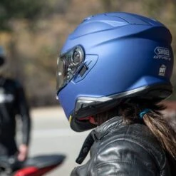 Voorkant -Motoraccessoires shoei sena srl mesh op helm a925