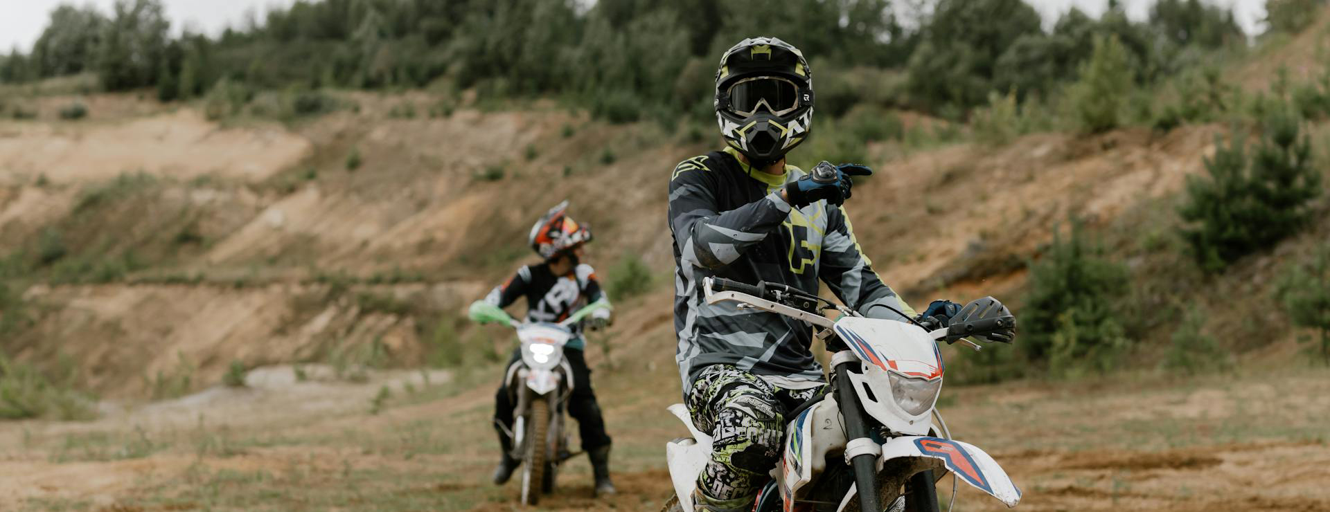 Voorkant 1 Voorkant -Motoraccessoires pexels cottonbro 5803645